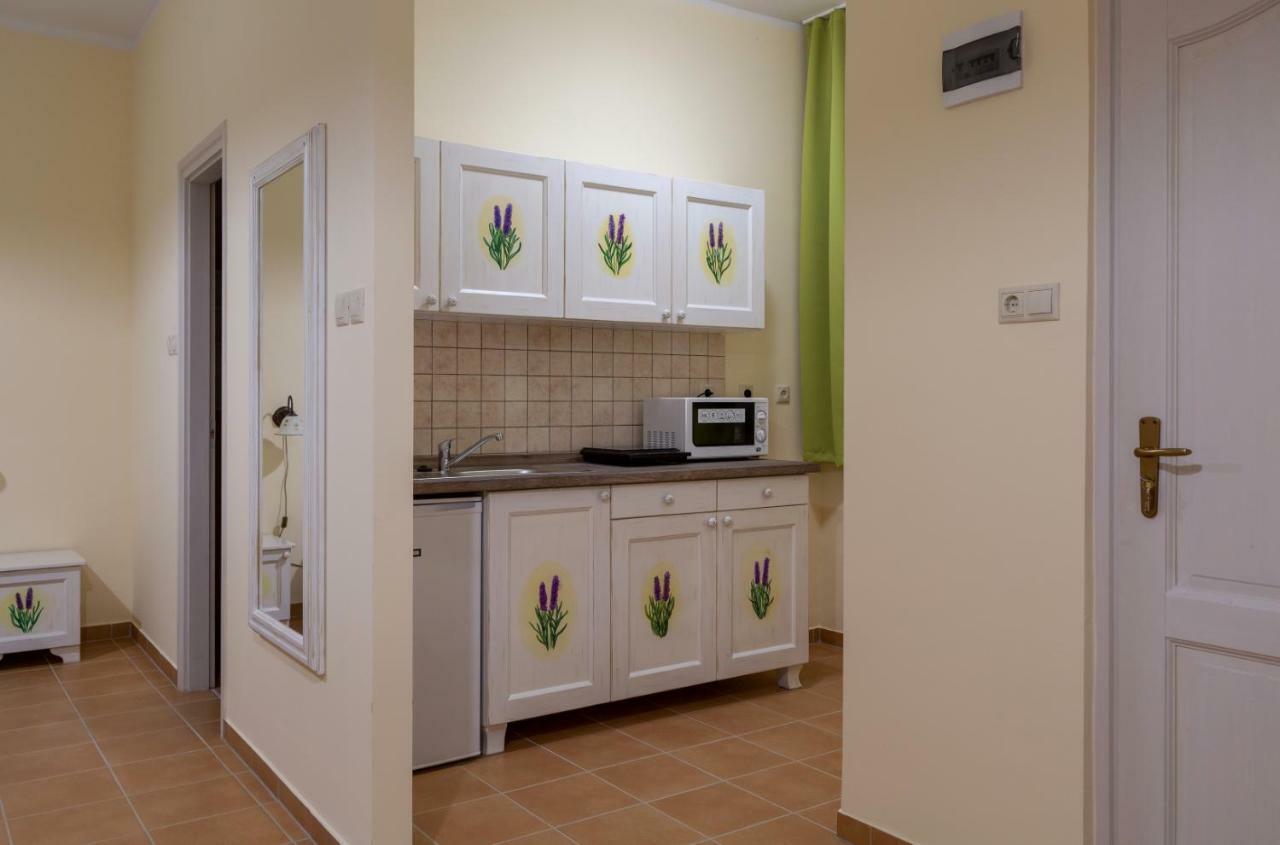 Balzsam Apartmanhaz Harkany Exterior photo
